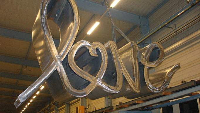 Geformte Metallteile